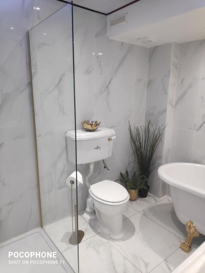 29 Marine Crescent Panzió Waterloo Kültér fotó